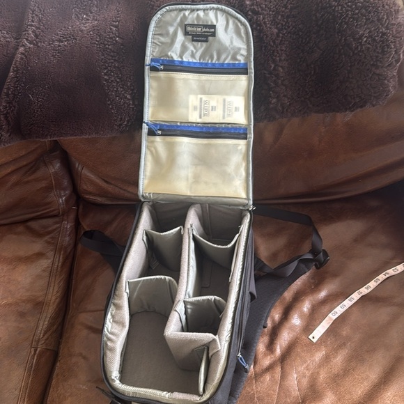 Think tank streetwalker camera backpack - Picture 6 of 11